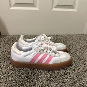 Women Adida Sambas